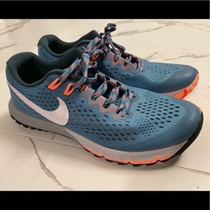 Brand New Women’s Nike Zoom Kiger 4
